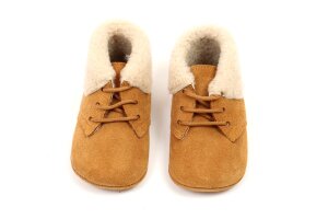 Beberlis babyschoentje, wolgevoerd cognac (maat 18-21)